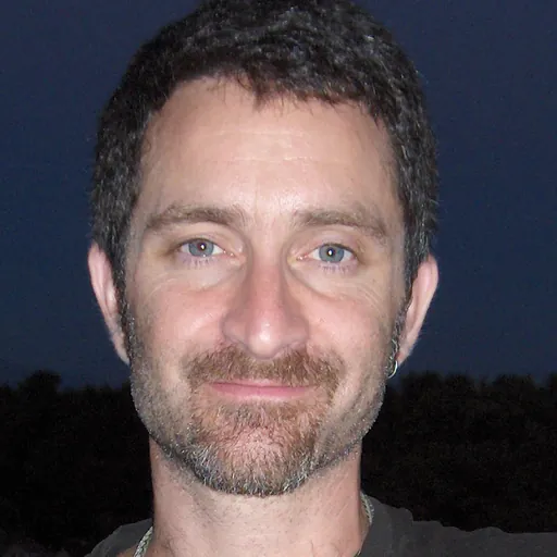 Portrait of Vince Beiser
