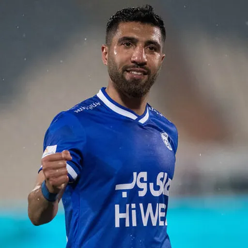 Portrait of Farshid Esmaeili