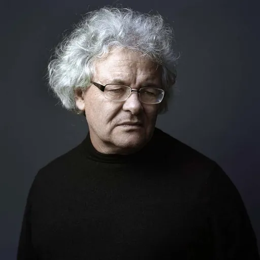 Portrait of François Bon
