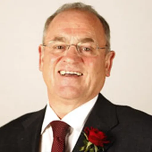 Portrait of Duncan McNeil