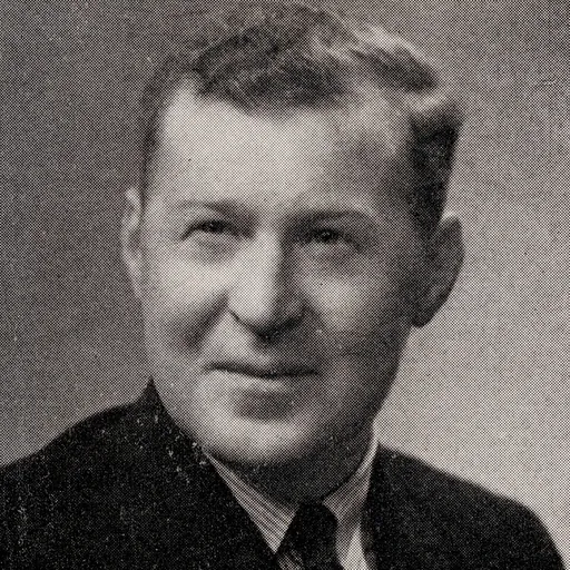 Portrait of Tom Hanlin