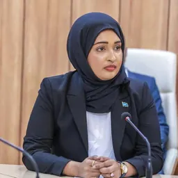 Portrait of Khadija Al-Makhzoumi