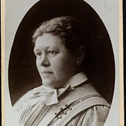 Portrait of Anne Holsen