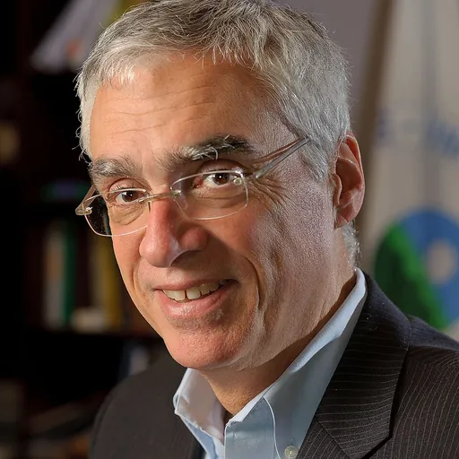 Portrait of Bob Perciasepe