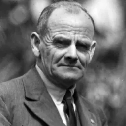 Portrait of Joe Hodgens