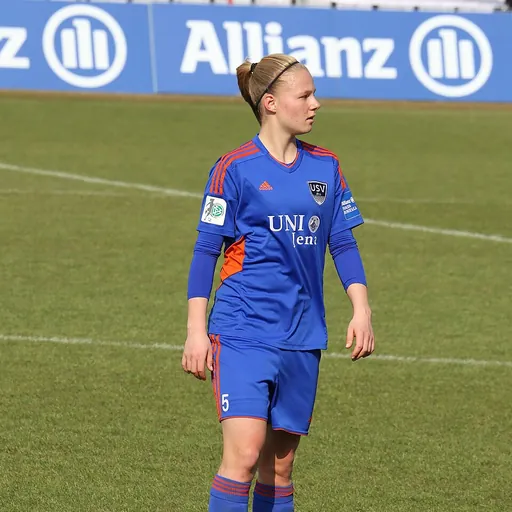 Portrait of Annalena Breitenbach