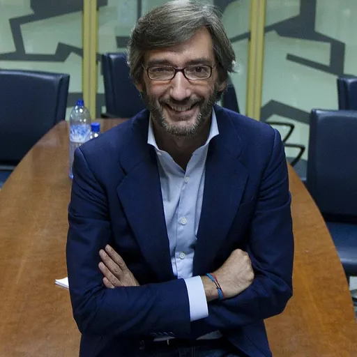Portrait of Iñaki Oyarzábal