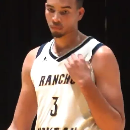 Portrait of Isaiah Mobley