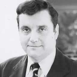 Portrait of Frank Hodsoll