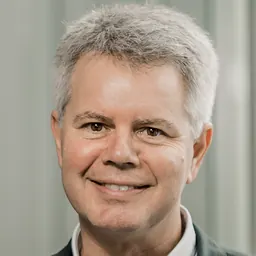 Portrait of Michael E. Caspersen