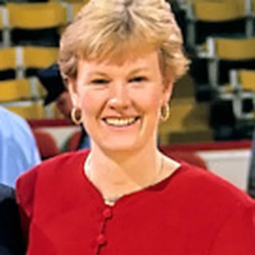 Portrait of Jackie MacMullan