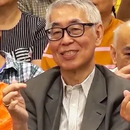 Portrait of Robert Chua