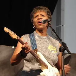 Portrait of Barbara Lynn