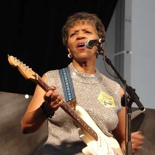 Portrait of Barbara Lynn