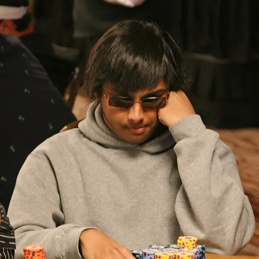 Portrait of Vivek Rajkumar