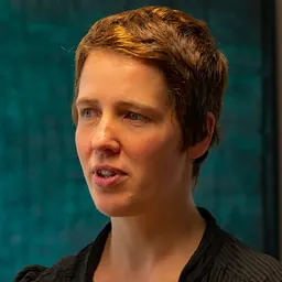 Portrait of Viola Priesemann