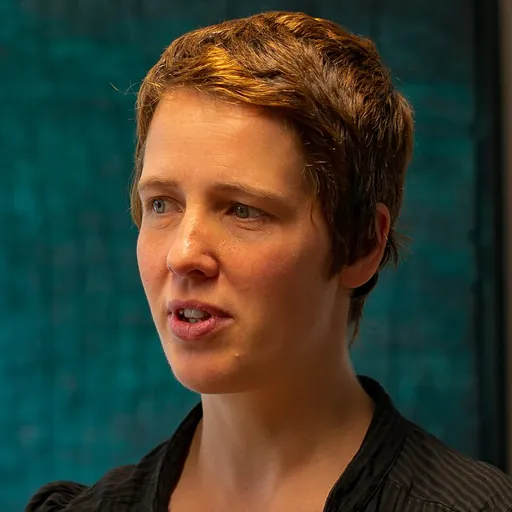 Portrait of Viola Priesemann