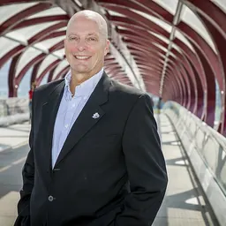 Portrait of Mark Hlady