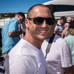 Portrait of Larry Emdur