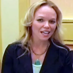 Portrait of Lauren Bowles