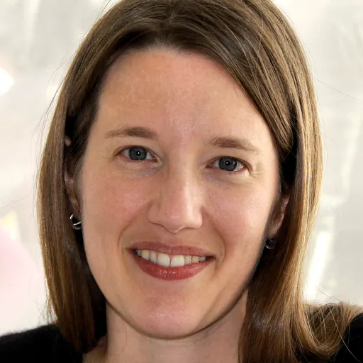Portrait of Kristin Cashore