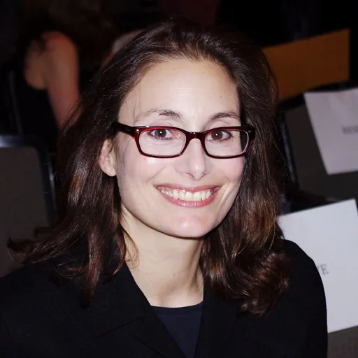 Portrait of Dana Spiotta