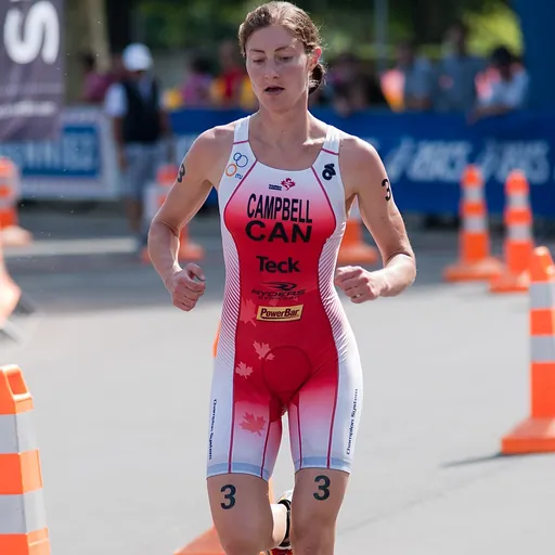 Portrait of Lauren Campbell