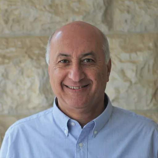 Portrait of Shlomo Magdassi