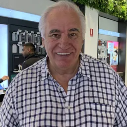 Portrait of Sam Kekovich