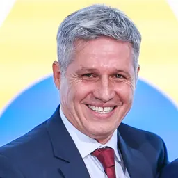 Portrait of Paulo Teixeira