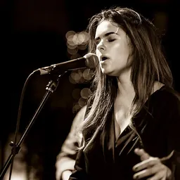Portrait of Jacquie Lee