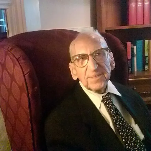 Portrait of Walter Breuning