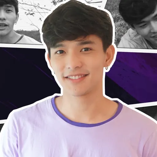 Portrait of Thanat Lowkhunsombat