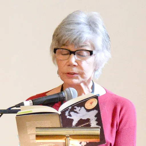 Portrait of Jane Munro