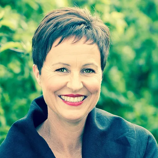 Portrait of Heather Rose