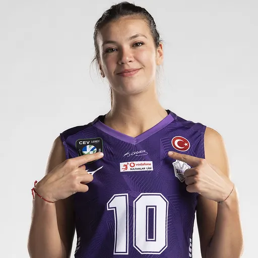 Portrait of Beyza Arıcı