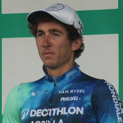 Portrait of Tom Donnenwirth