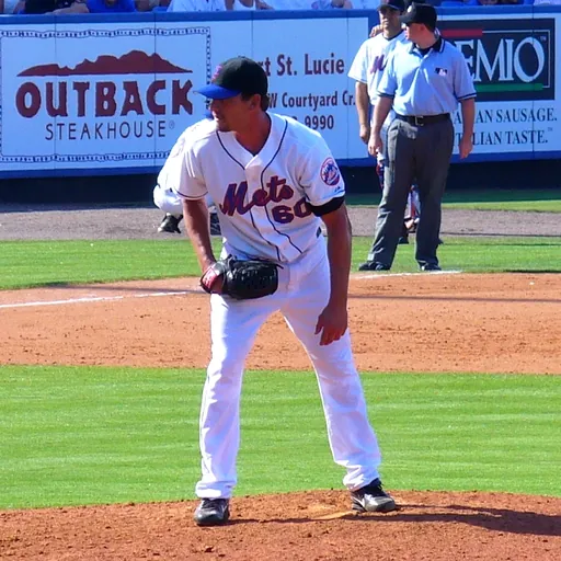 Portrait of Scott Schoeneweis