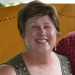 Portrait of Linda Scheid