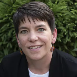 Portrait of Rhonda Stroud