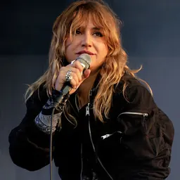 Portrait of Izïa