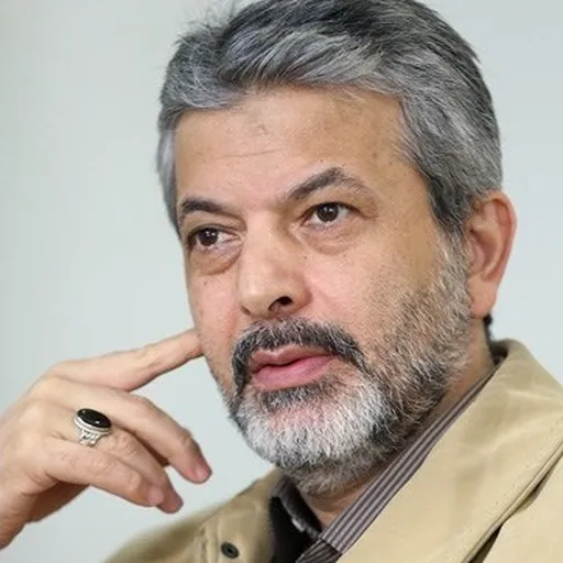 Portrait of Kamran Daneshjoo