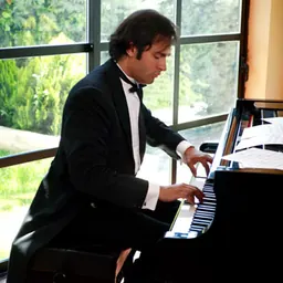 Portrait of Manolo Carrasco