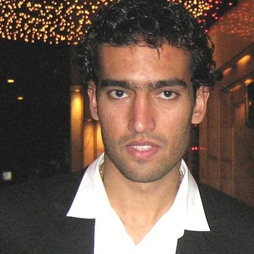 Portrait of Roger Guerreiro
