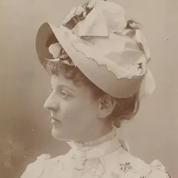 Portrait of Suzanne Reichenberg