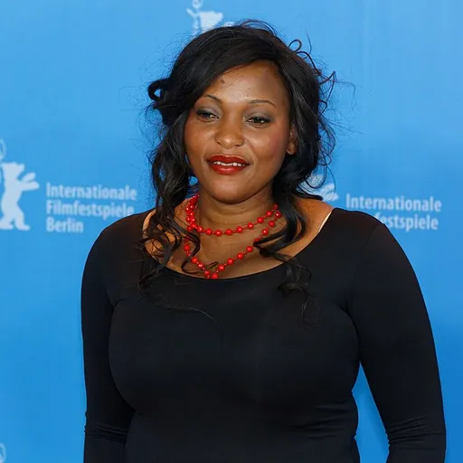 Portrait of Véro Tshanda Beya Mputu