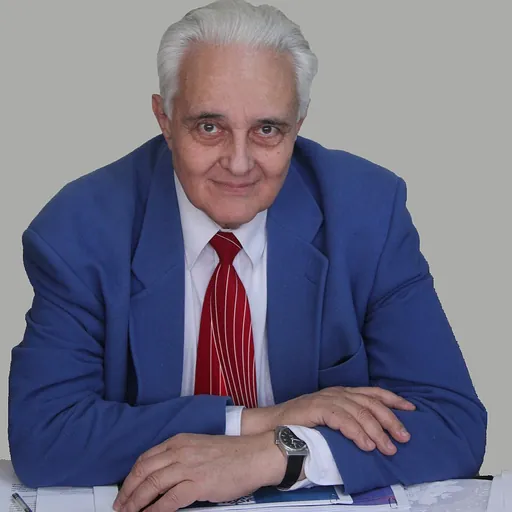 Portrait of Paul Schwartz