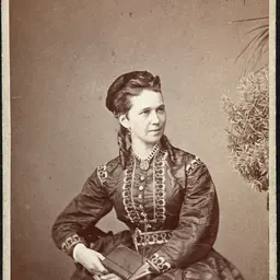 Portrait of Janny Grip Isachsen