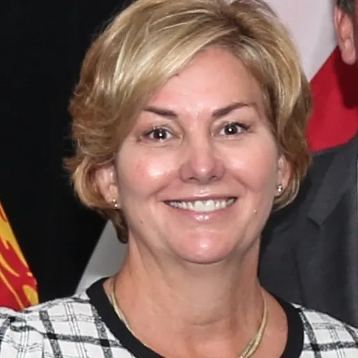 Portrait of Karen Ludwig