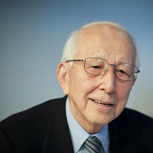 Portrait of Fumihiko Maki